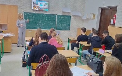 ННІ УДХТУ знайомить майбутніх вступників з 28 ліцею із світом сучасної освіти