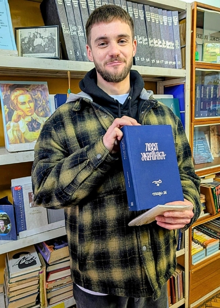 До 155-річчя Лесі Українки в УДУНТ відбувся поетичний флешмоб_6