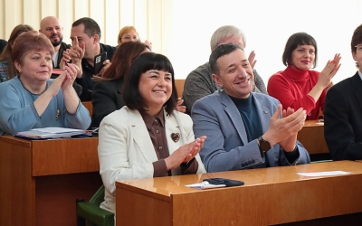 Нагородження співробітників та студентів на Вченій раді ННІ УДХТУ