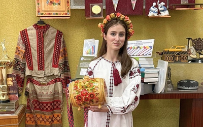 Фотопроєкт екскурсоводів Музею історії УДХТУ до 20-річчя Дня вишиванки
