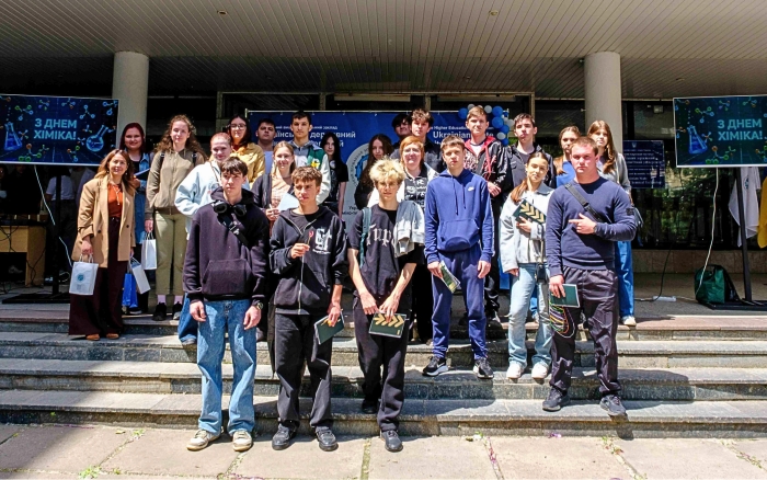 В ННІ УДХТУ відсвяткували День хіміка та провели День відкритих дверей «Магія реакцій»_43
