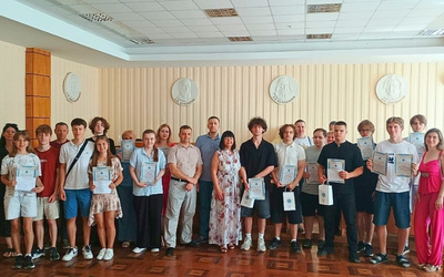Випускники підготовчих курсів УДУНТ отримали сертифікати та зробили крок до вступу