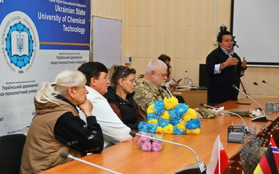 У День захисників і захисниць у ННІ УДХТУ відбулася зустріч «Серця, віддані Україні»