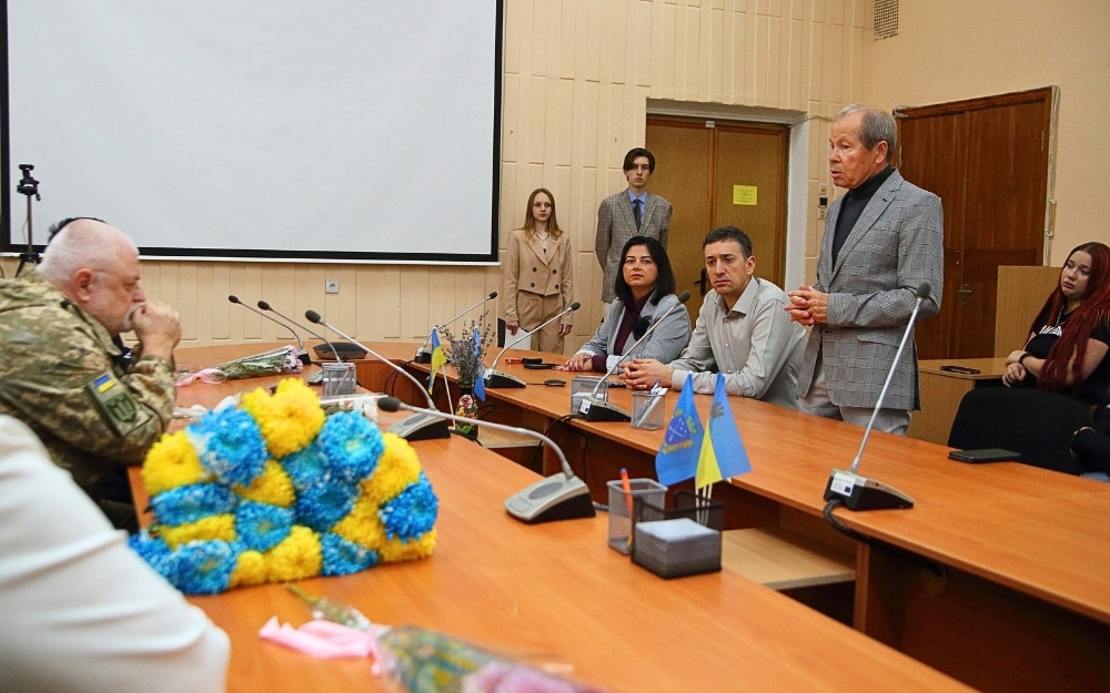 У День захисників і захисниць у ННІ УДХТУ відбулася зустріч «Серця, віддані Україні»_3